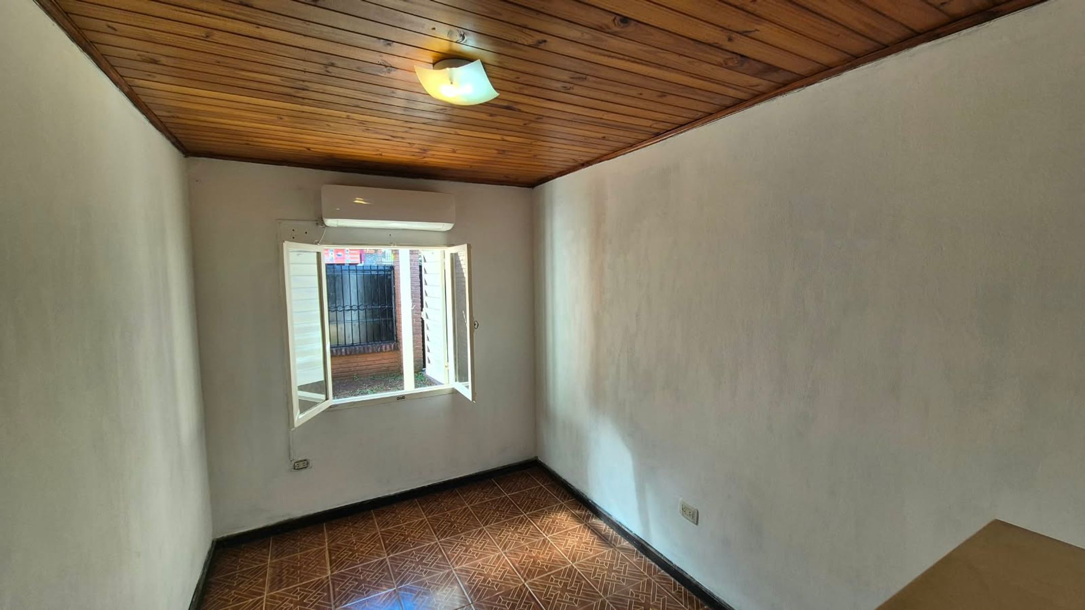 CASA EN ALQUILER DE 2 DORMITORIOS EN LA CIUDAD DE POSADAS - 4