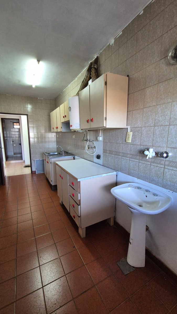 DEPARTAMENTO DE DOS DORMITORIOS SOBRE AV. TIERRA DEL FUEGO — foto 7