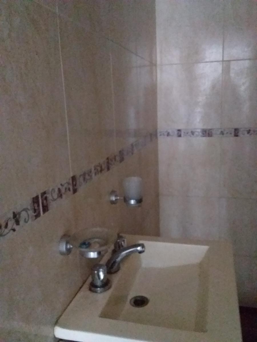 SE ALQUILA DEPARTAMENTO DE 2 AMBIENTES CON PATIO EN CASTELAR SUR — foto 7