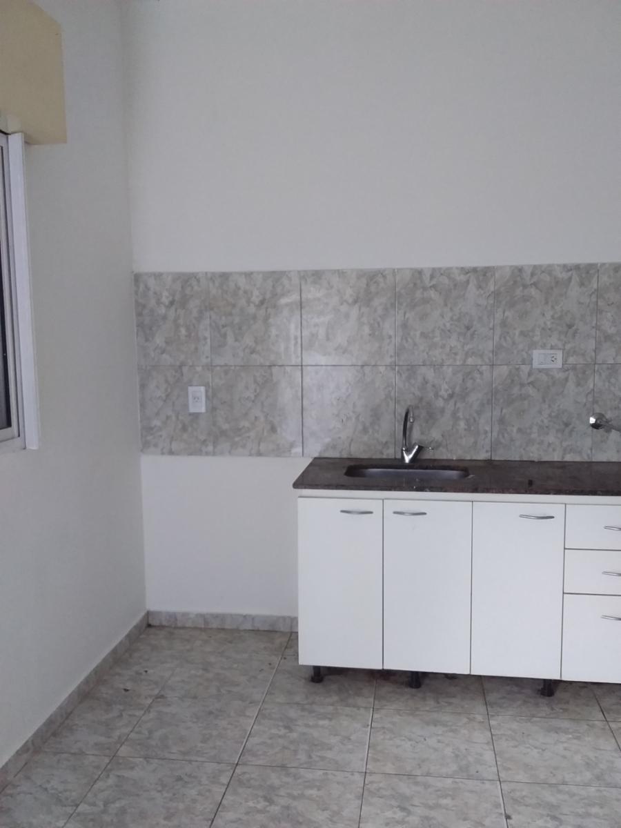 SE ALQUILA DEPARTAMENTO DE 2 AMBIENTES CON PATIO EN CASTELAR SUR — foto 10
