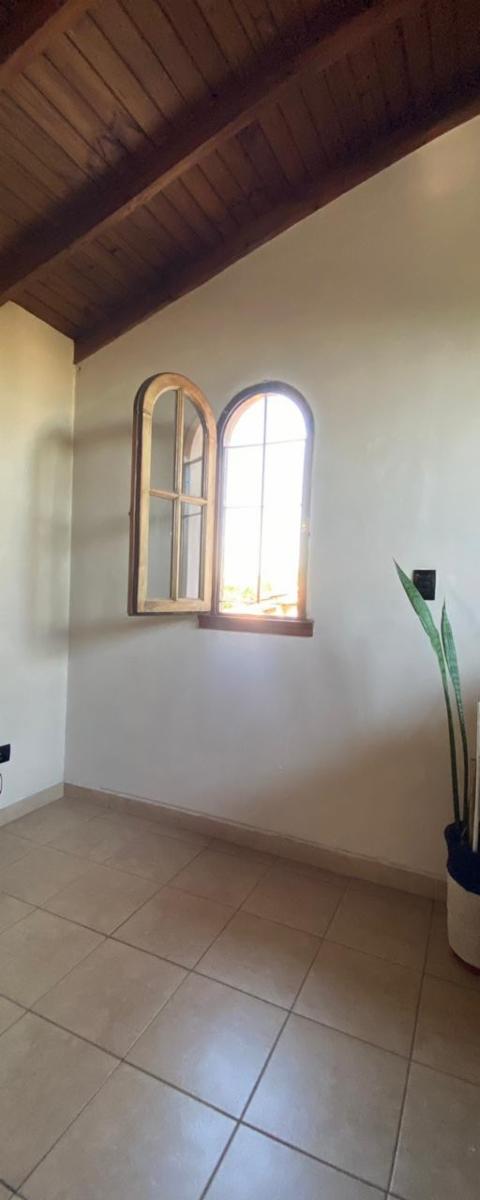 SE VENDE HERMOSA CASA CON TERRENO DE 4 AMBIENTE CON TERRENO EN ITUZAINGO — foto 8