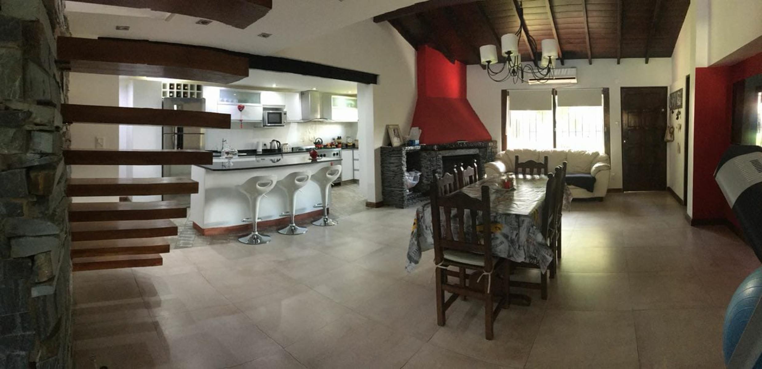 Chalet - 3 Dorm. - Sum - Cochera - Parque con Piscina y Quincho — foto 5