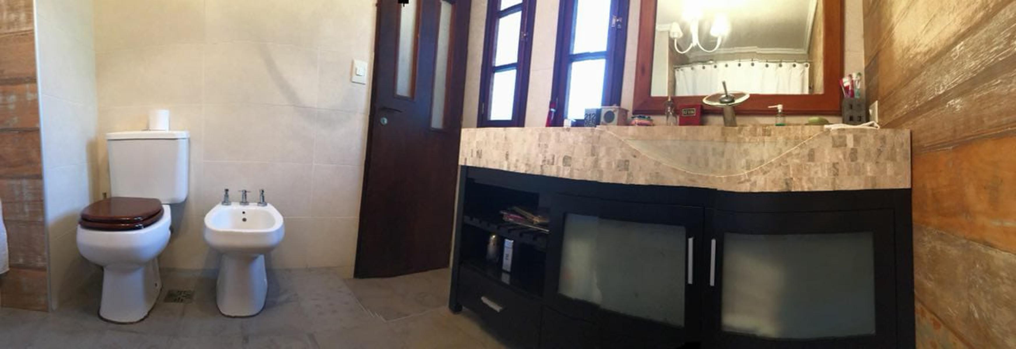 Chalet - 3 Dorm. - Sum - Cochera - Parque con Piscina y Quincho — foto 11