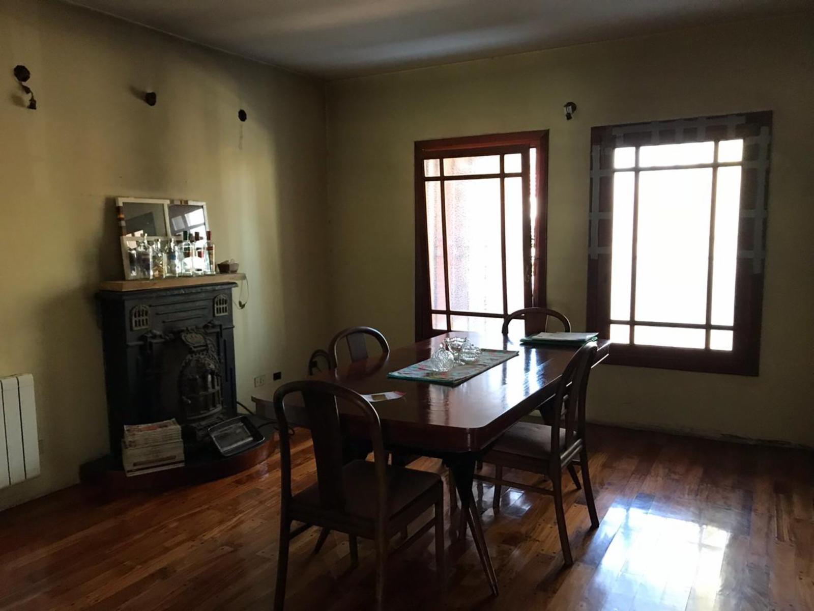 Venta chalet 4 dormitorios y parque Banfield — foto 3