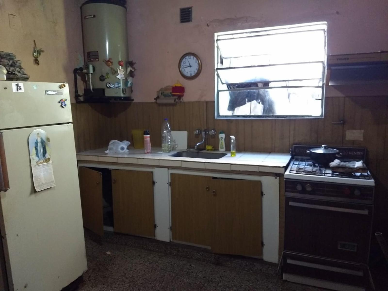 Venta Casa a Refaccionar Sobre Lote de 9 X 22 Lomas de Zamora