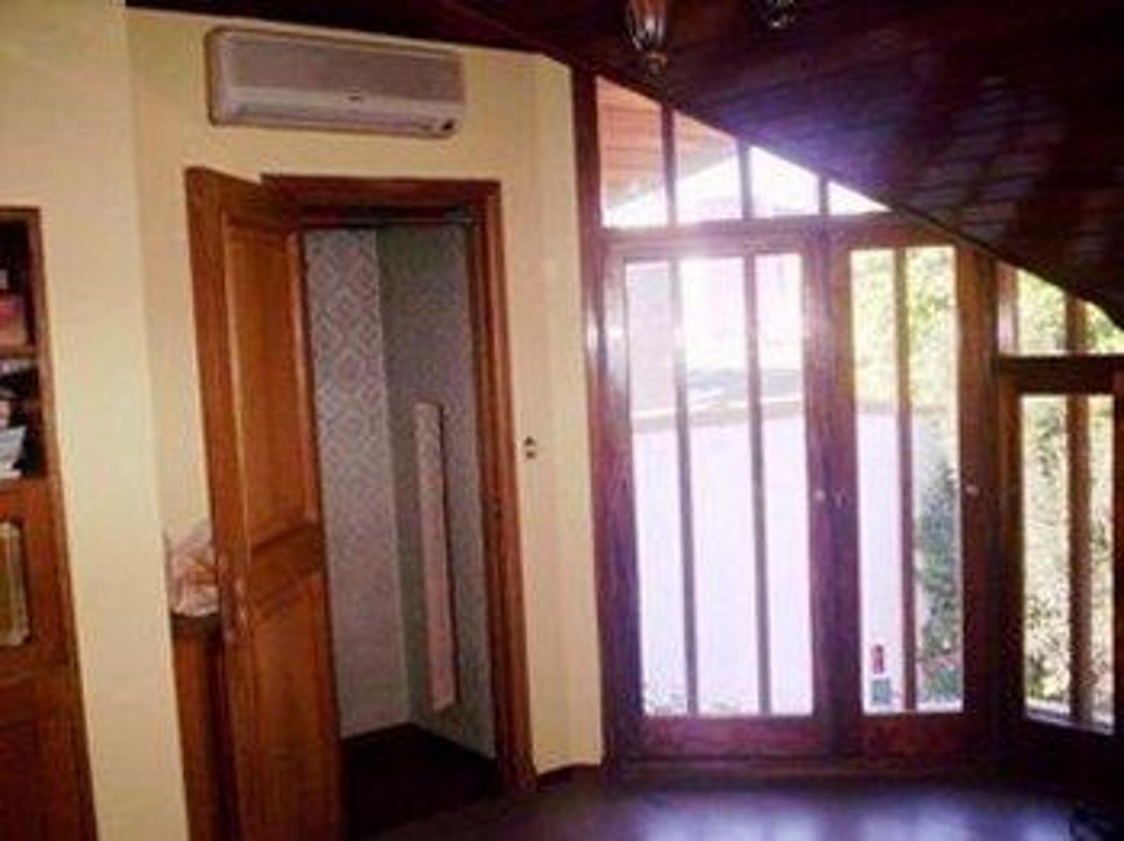 Venta Espectacular Chalet Sobre Importantisimo Lote 20 X 42 — foto 4
