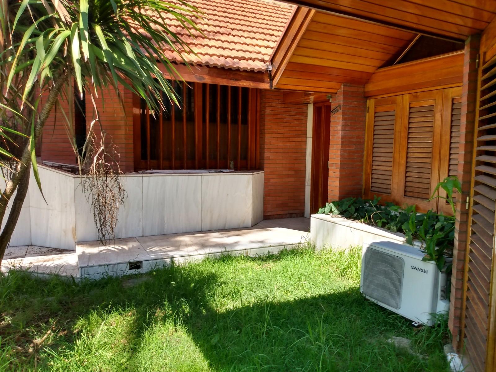 Venta Espectacular Chalet Sobre Importantisimo Lote 20 X 42 — foto 11