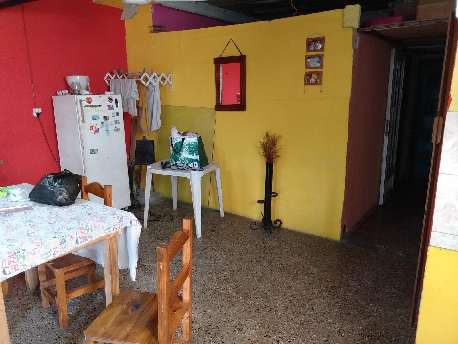 Local/galpon con Vivienda - Venta - Luis Guillon - 7
