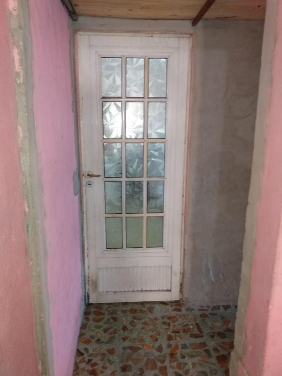 Local/galpon con Vivienda - Venta - Luis Guillon - 11