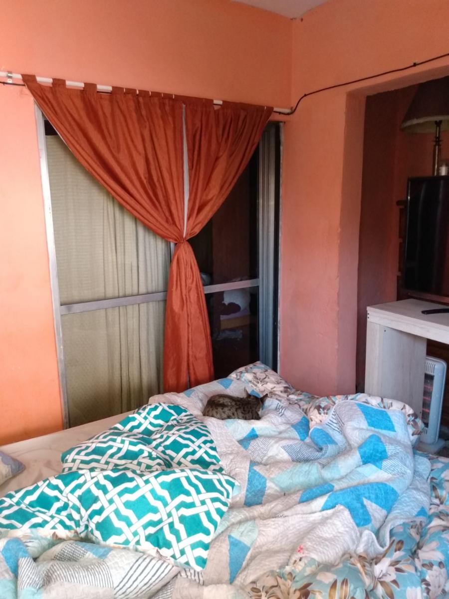 Local/galpon con Vivienda - Venta - Luis Guillon - 18