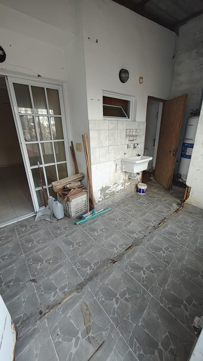 Casa para dos familias en venta en Remedios de Escalada — foto 9