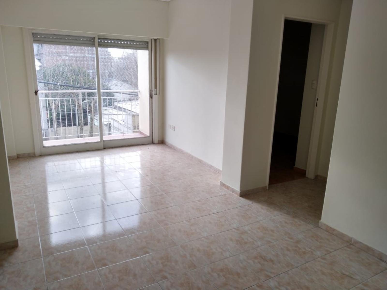 Departamento dos ambientes en venta centro de Monte Grande — foto 11