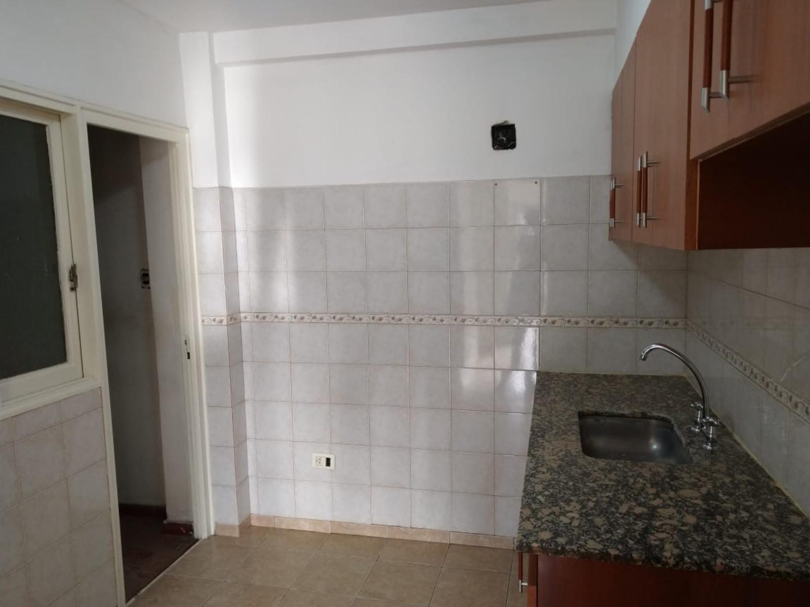 Departamento dos ambientes en venta centro de Monte Grande — foto 13