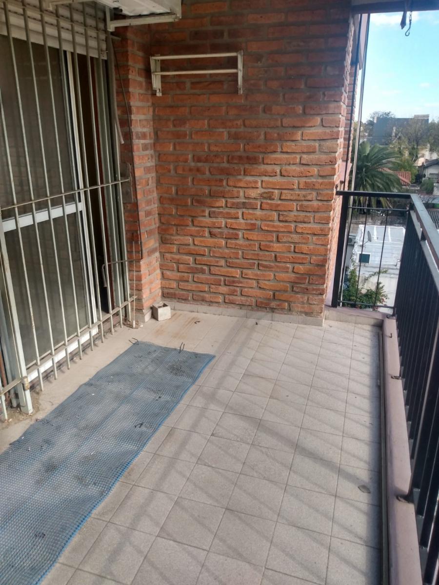 Departamento tres ambientes venta Monte Grande
