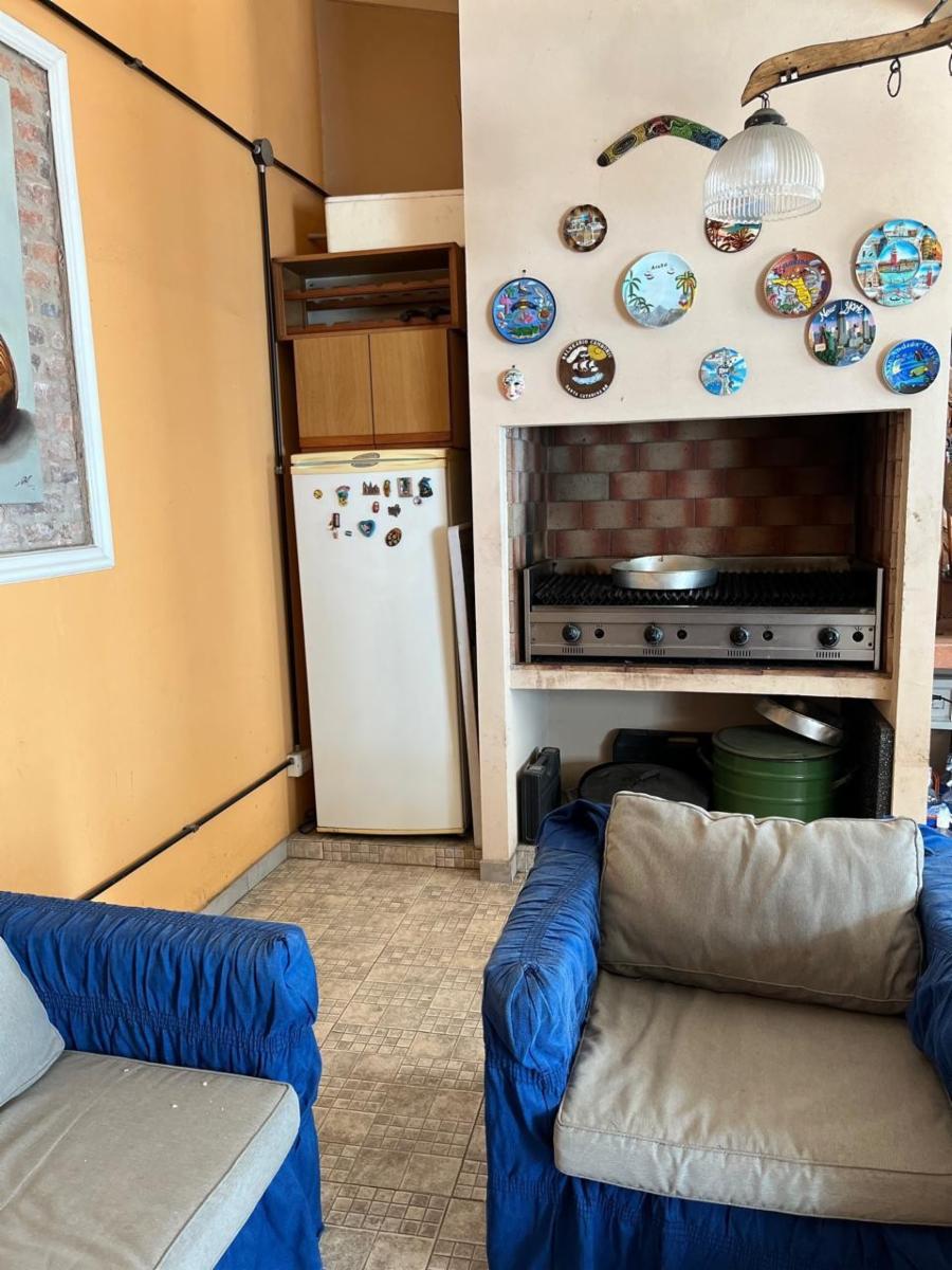 Interesante inmueble ideal inversion. CASA PA + 2 LOCALES EN PB + DEPTO INTERNO — foto 11