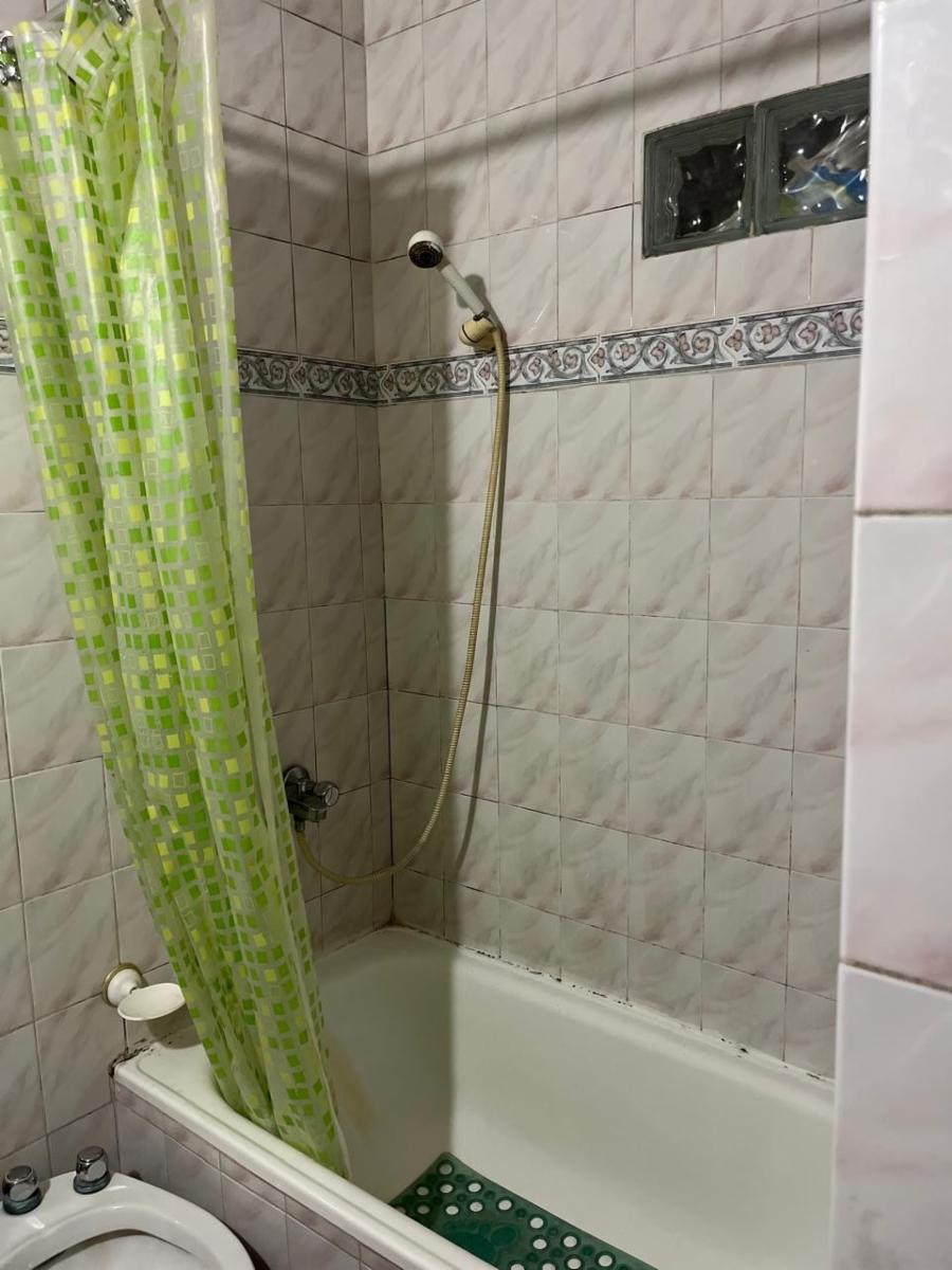 Interesante inmueble ideal inversion. CASA PA + 2 LOCALES EN PB + DEPTO INTERNO — foto 15