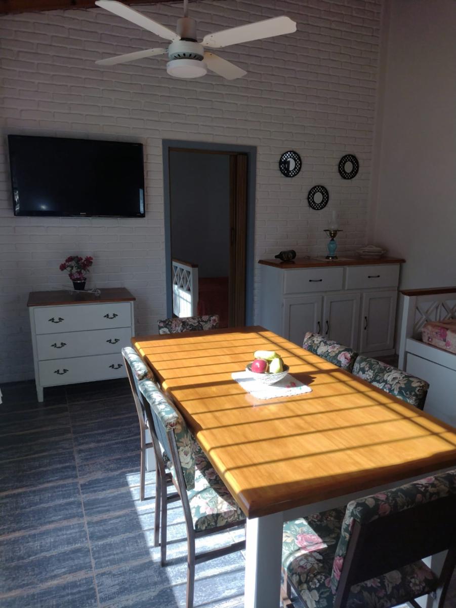 Casa sobre enorme lote en venta en Brandsen - 4