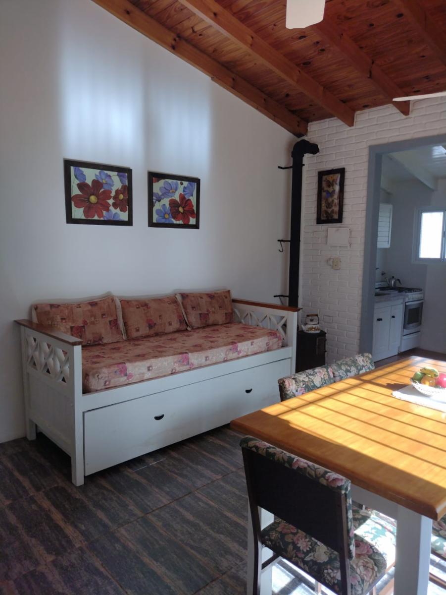 Casa sobre enorme lote en venta en Brandsen - 14