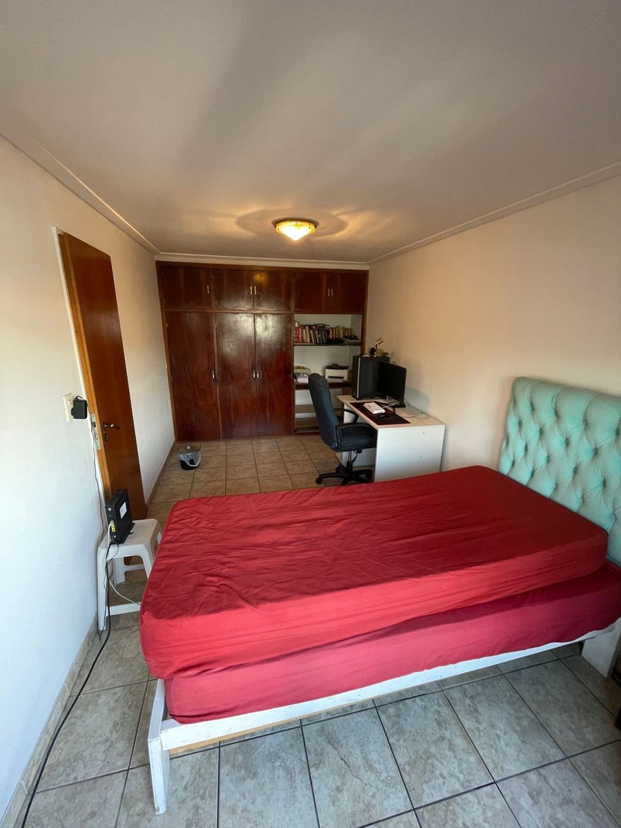 Chalet en Venta a Pasos de Las Lomitas - ¡Ubicación Inmejorable — foto 8