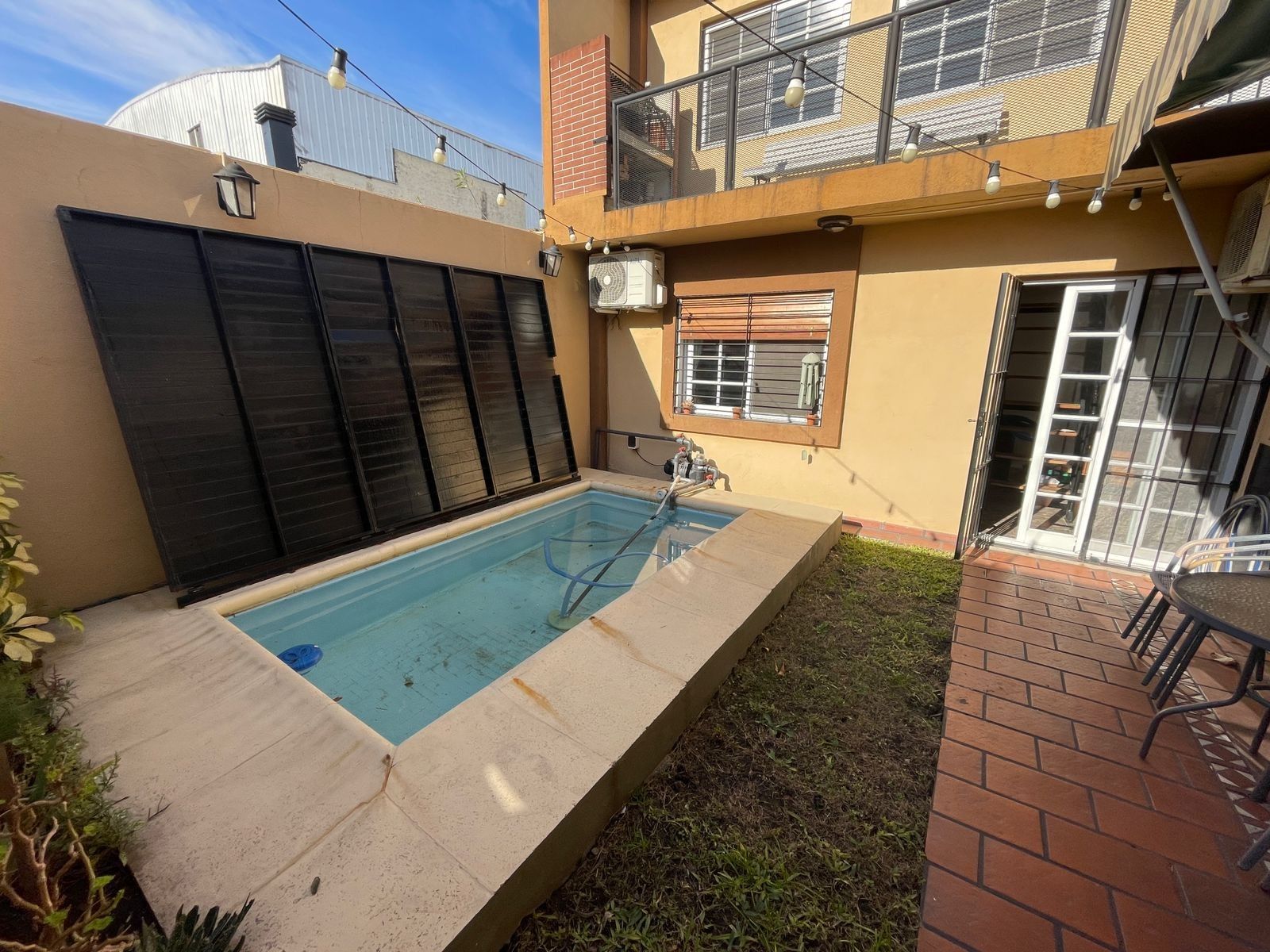 Chalet en Venta a Pasos de Las Lomitas - ¡Ubicación Inmejorable — foto 9