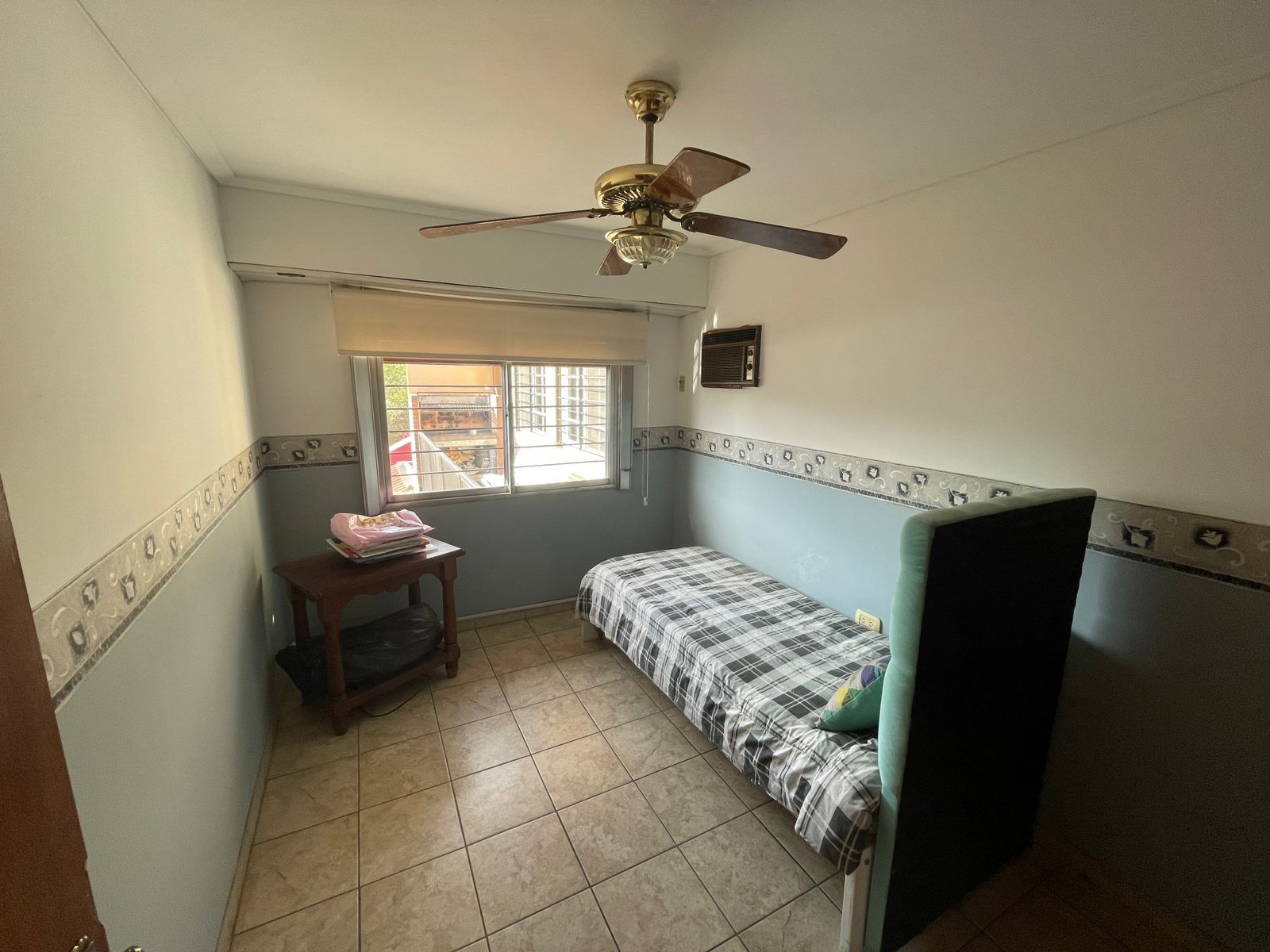 Chalet en Venta a Pasos de Las Lomitas - ¡Ubicación Inmejorable — foto 11
