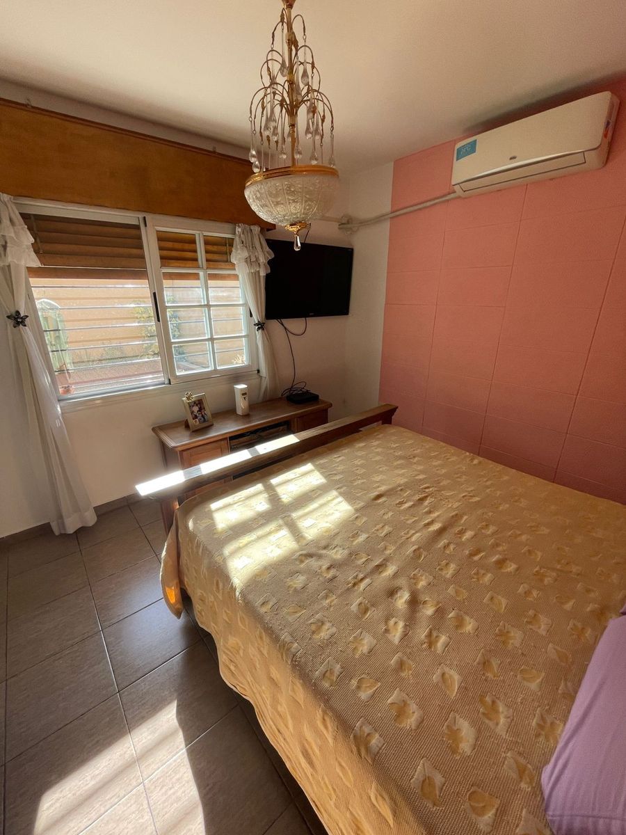 Chalet en Venta a Pasos de Las Lomitas - ¡Ubicación Inmejorable — foto 12