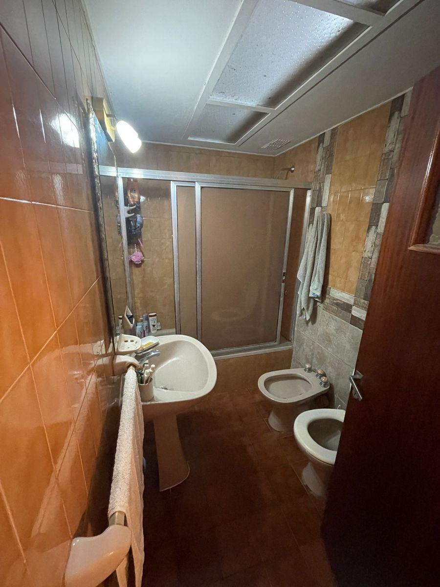 Chalet en Venta a Pasos de Las Lomitas - ¡Ubicación Inmejorable — foto 13