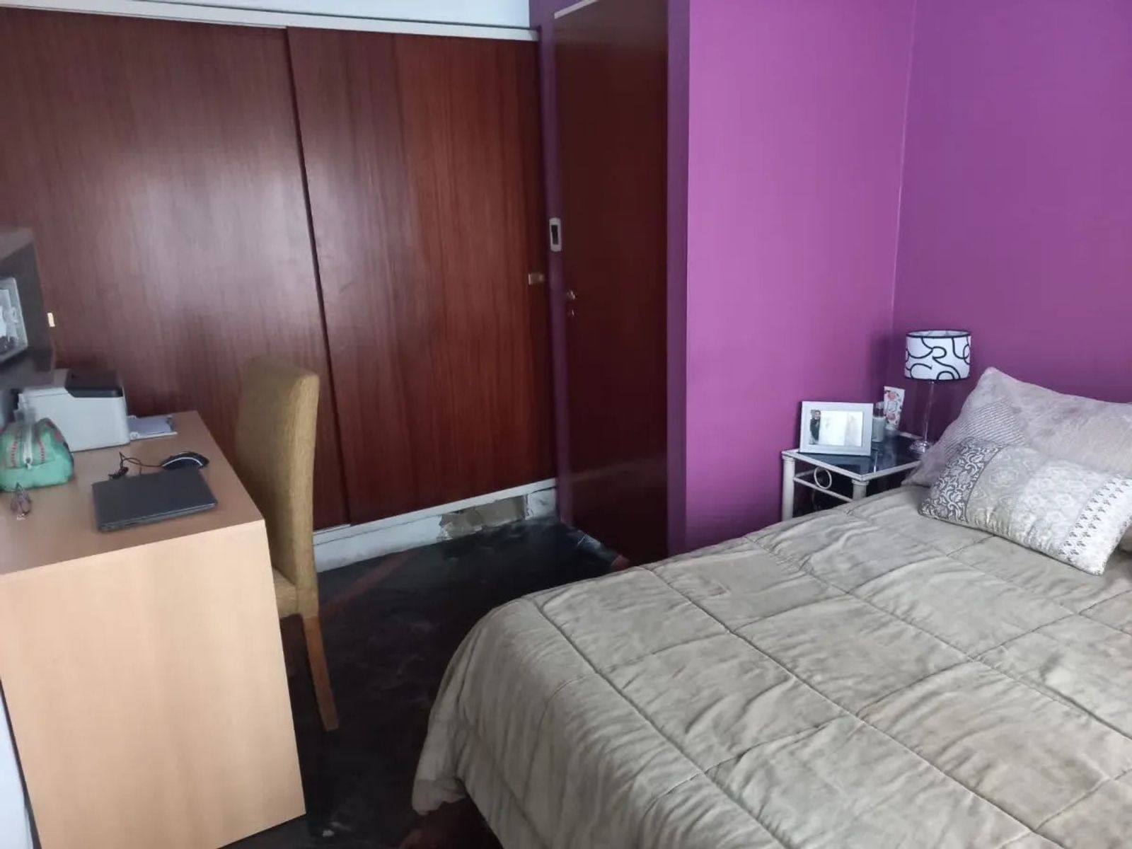 Linda casa en venta con dos dormitorios, parque, parrilla y piscinaLomas de Zamora — foto 9