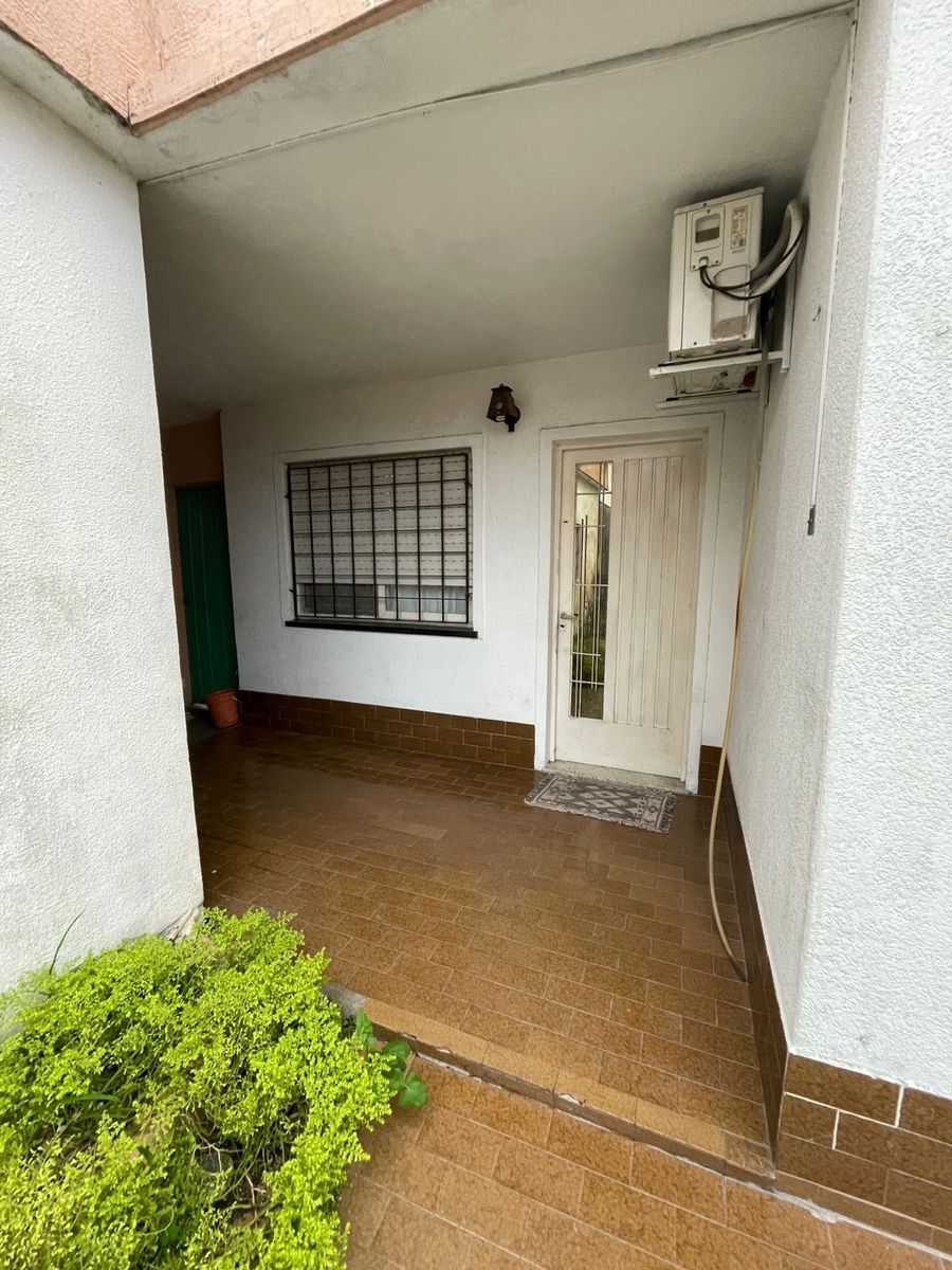 Comoda casa en venta en Lomas de Zamora — foto 4