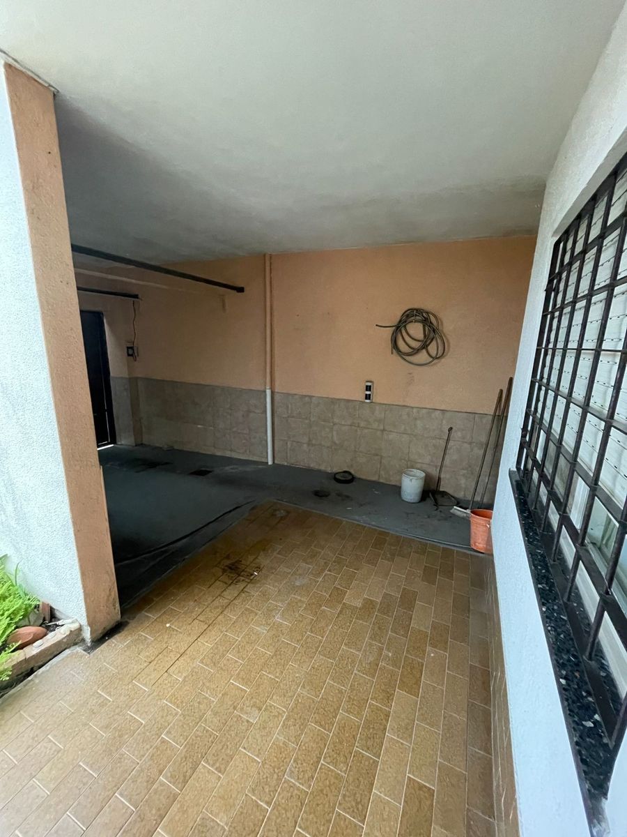 Comoda casa en venta en Lomas de Zamora — foto 6