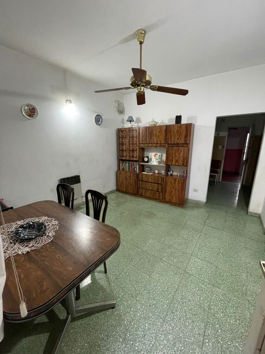 Comoda casa en venta en Lomas de Zamora — foto 8