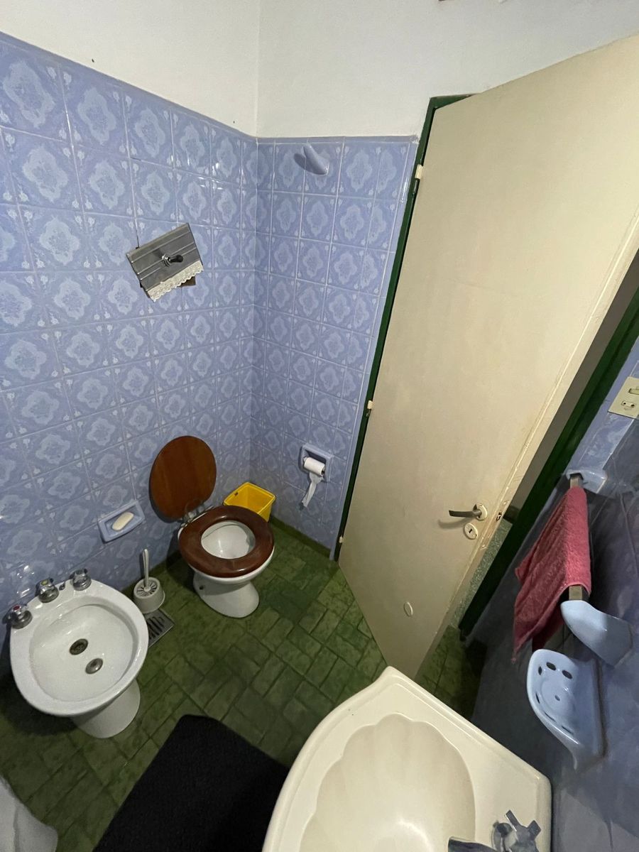 Comoda casa en venta en Lomas de Zamora — foto 12