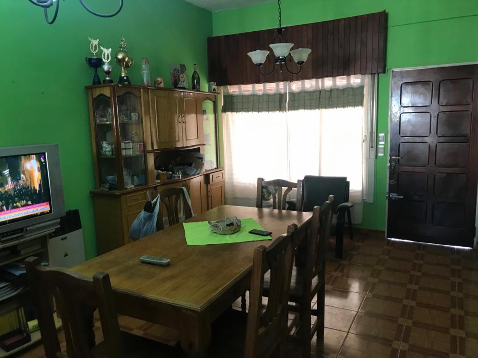 Casa 5 amb. En Venta - Moreno — foto 3