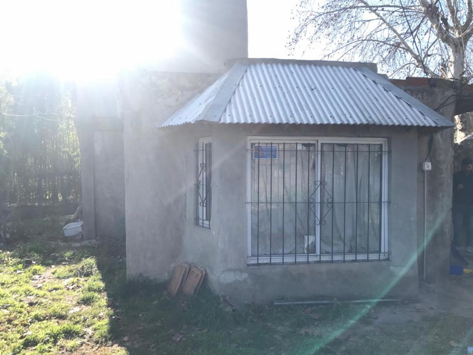 Casa 3 amb. En Venta - Moreno — foto 3