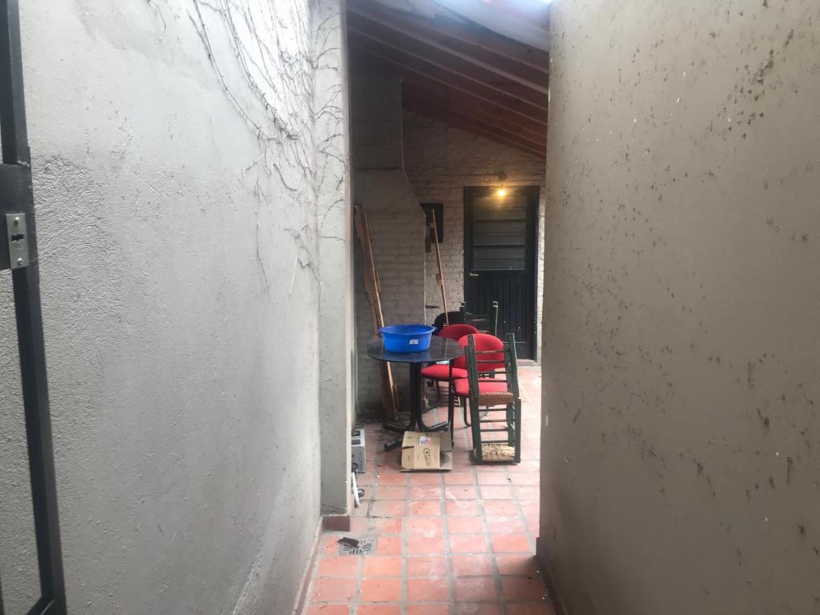 Casa 4 Amb. En Venta. A 100 mts de Santa Rosa - Ituzaingó Norte — foto 8