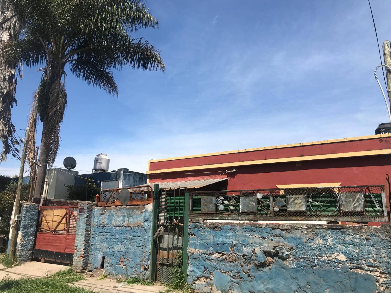 Casa Céntrica En Venta Sobre lote 450 m2 - General Rodriguez