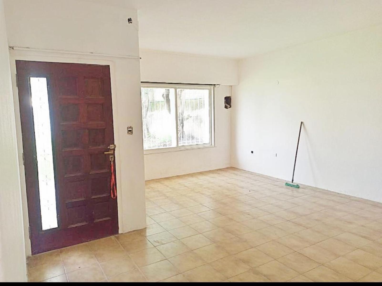 Casa 4 Ambientes y Local En Venta - San Antonio De Padua, Merlo — foto 2