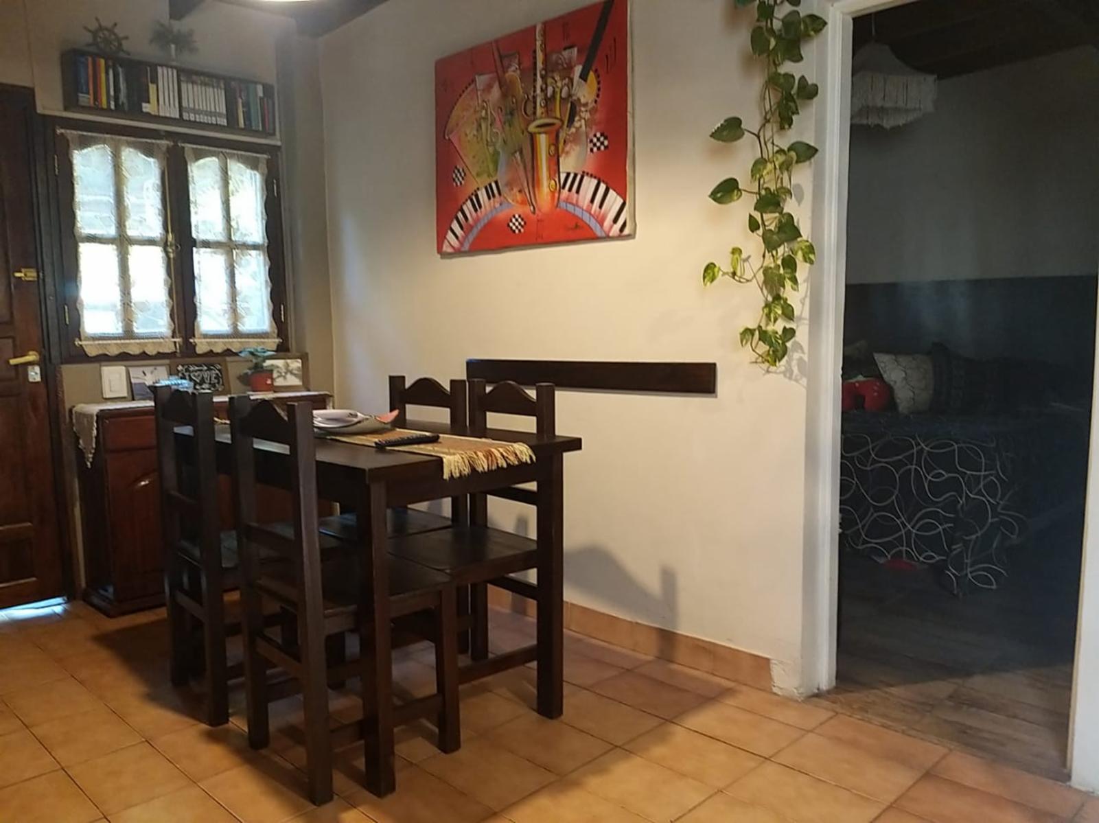 Casa 3 Amb. y Departamento En Venta a 200 mts. Acceso Oeste - Ituzaingo — foto 5