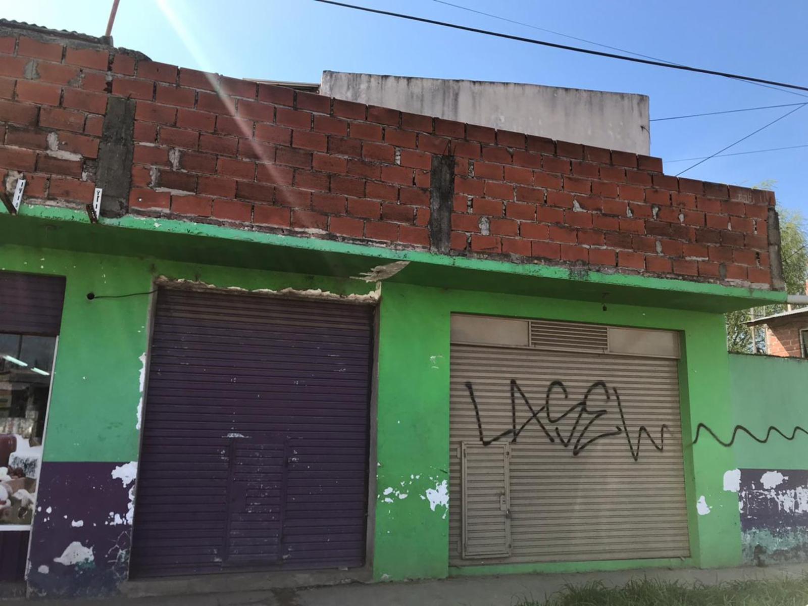5 Locales En Venta y Casa 3 Ambientes Sobre Av. Principal - Moreno Norte — foto 3