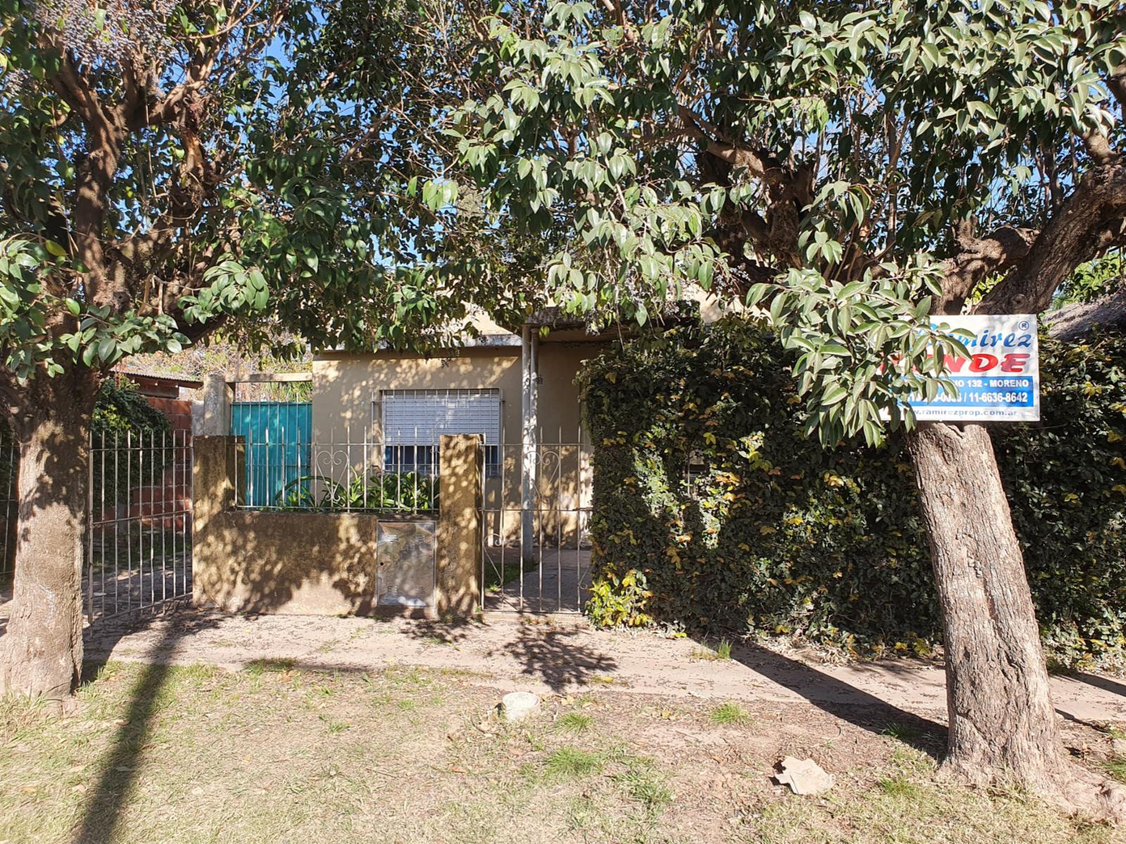 Casa 4 amb. y depto en venta - Moreno — foto 2