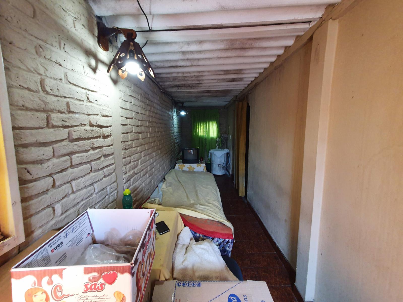 Casa 4 amb. y depto en venta - Moreno — foto 10