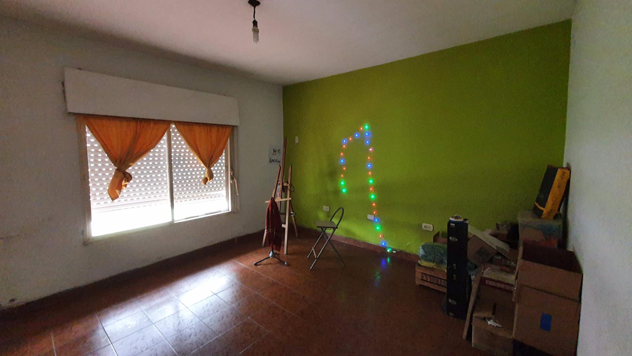 Casa 4 amb y Depto 2 amb. En Venta- Moreno — foto 9