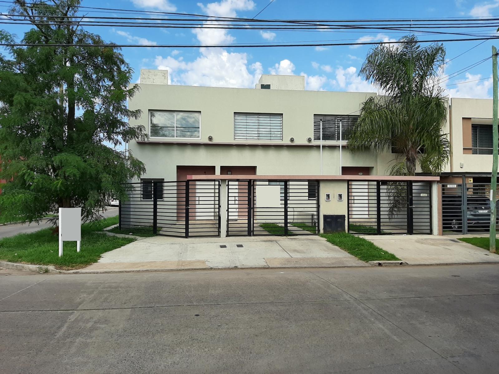 Departamento Duplex 3 Ambientes En Venta, Excelente - Ituzaingó Norte