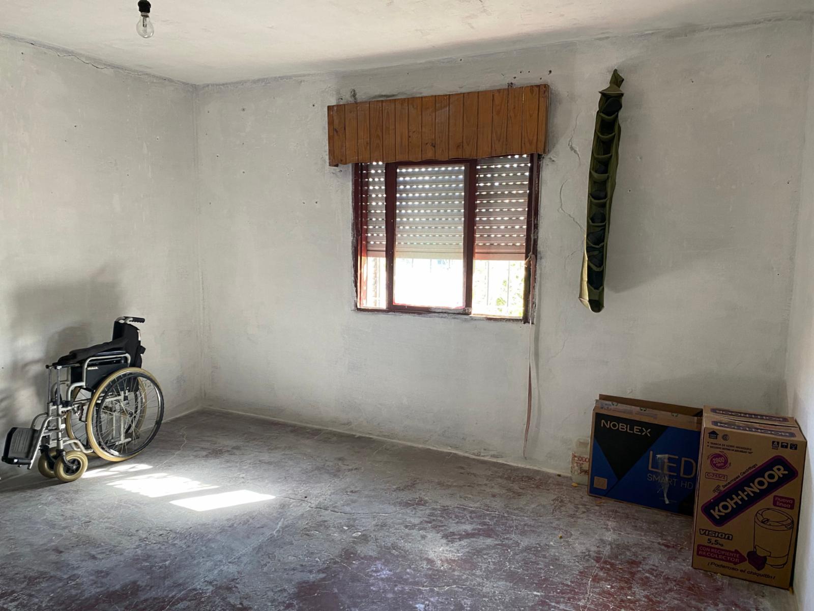 Casa 3 Ambientes En Venta y Departamento, A 50 mts. Ruta 23 - Moreno — foto 4