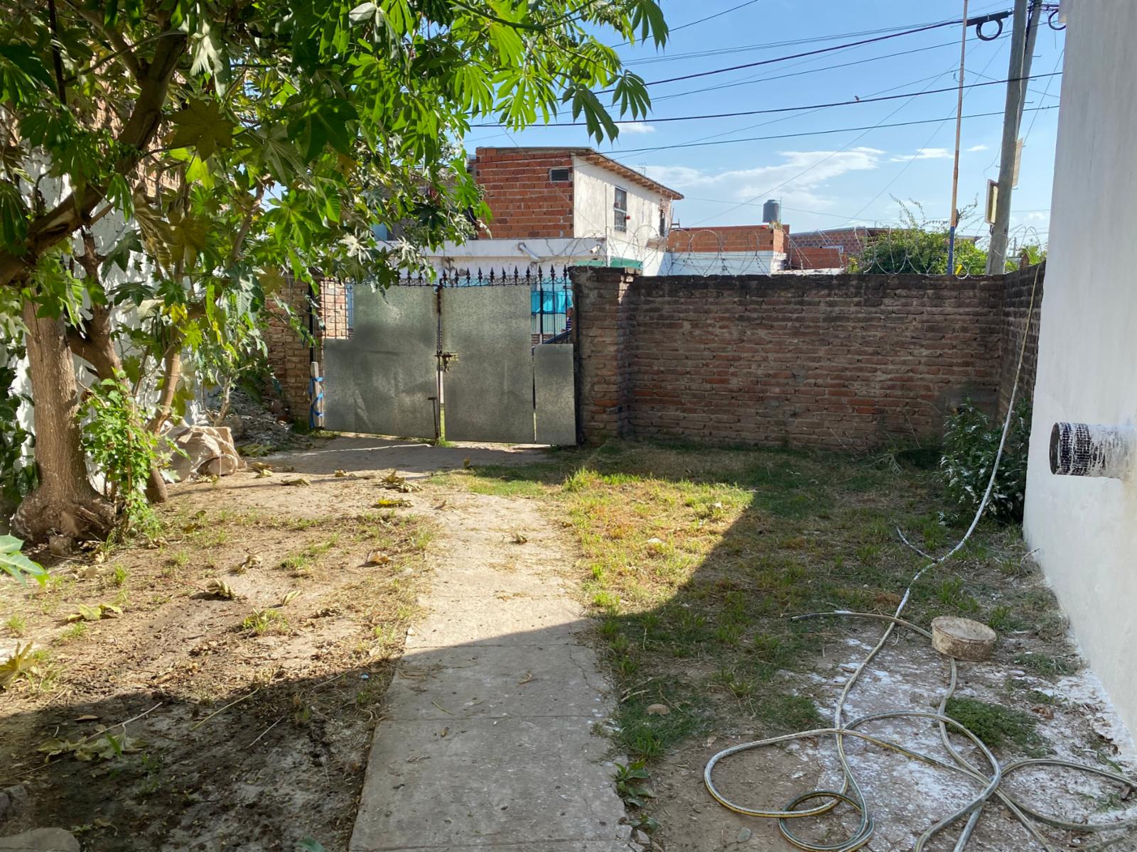 Casa 3 Ambientes En Venta y Departamento, A 50 mts. Ruta 23 - Moreno — foto 11