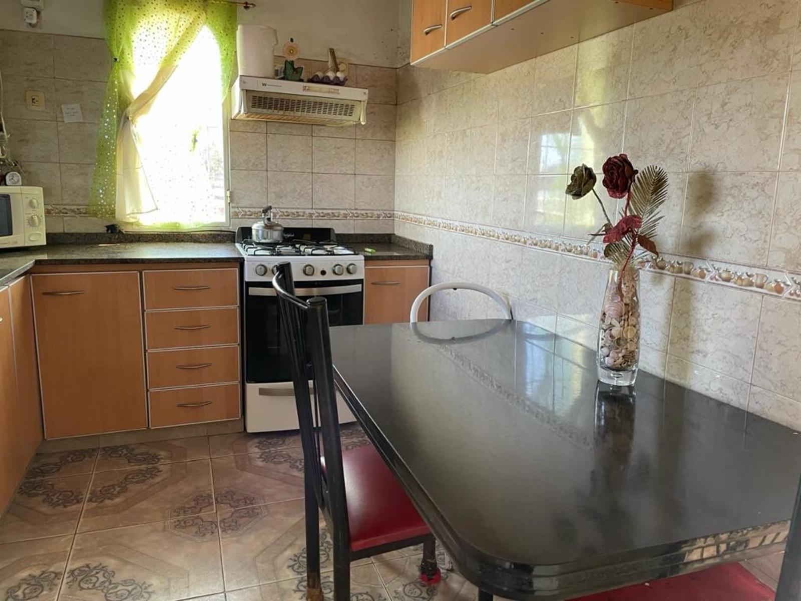 Casas y Locales En Venta a 200 mts. de Ruta 23 - Trujui, Moreno — foto 5