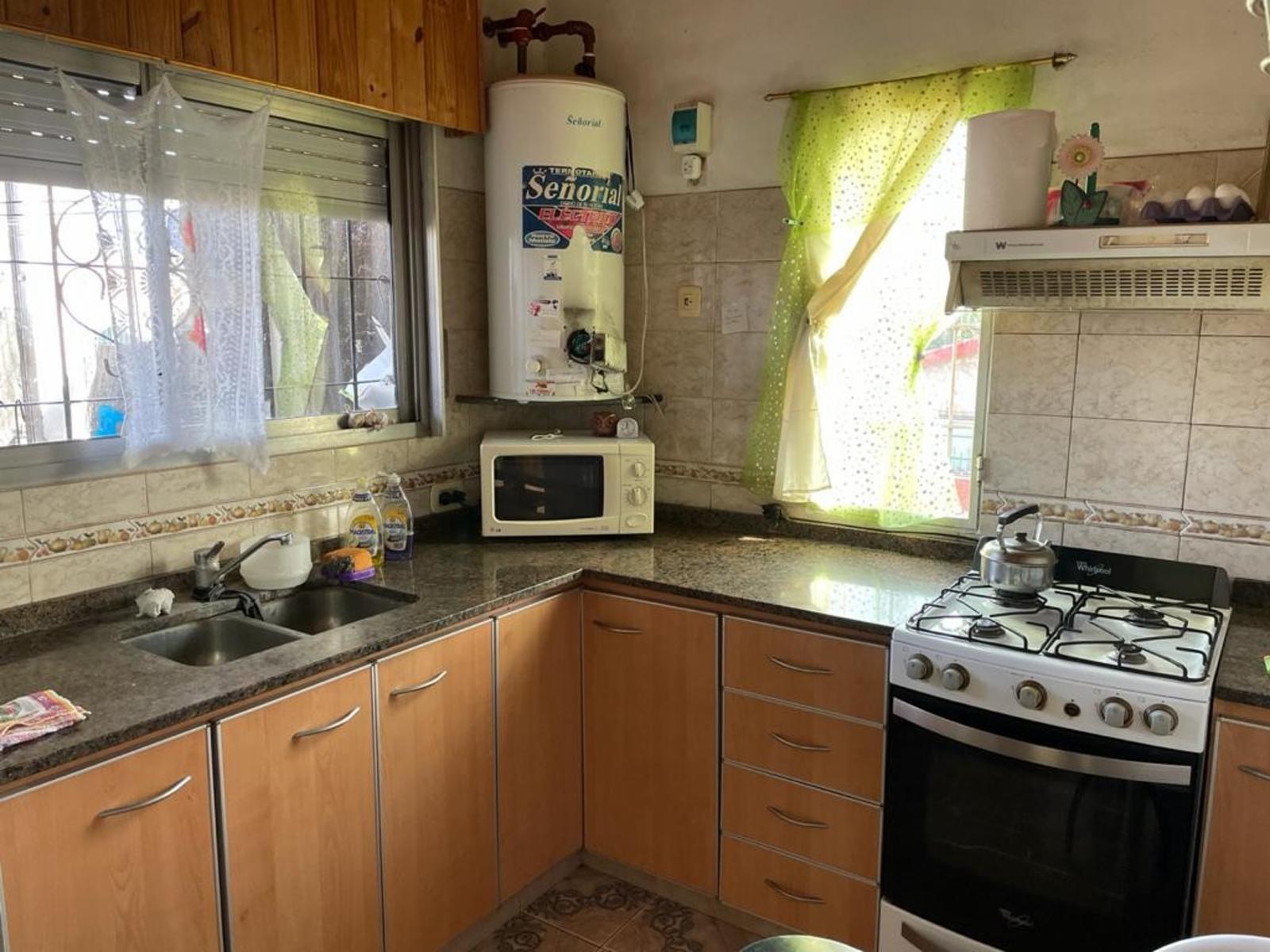 Casas y Locales En Venta a 200 mts. de Ruta 23 - Trujui, Moreno — foto 6