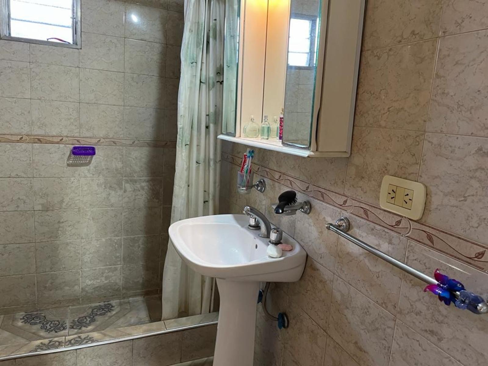 Casas y Locales En Venta a 200 mts. de Ruta 23 - Trujui, Moreno — foto 8