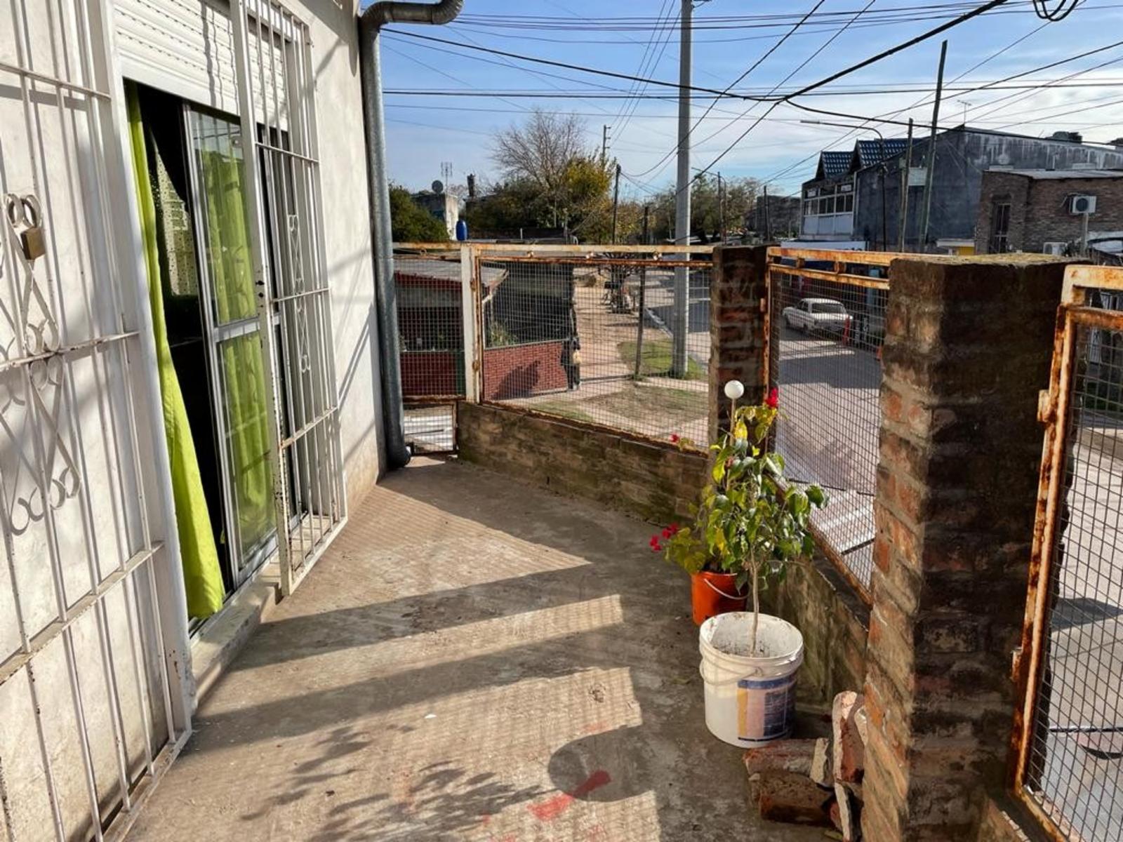 Casas y Locales En Venta a 200 mts. de Ruta 23 - Trujui, Moreno — foto 11