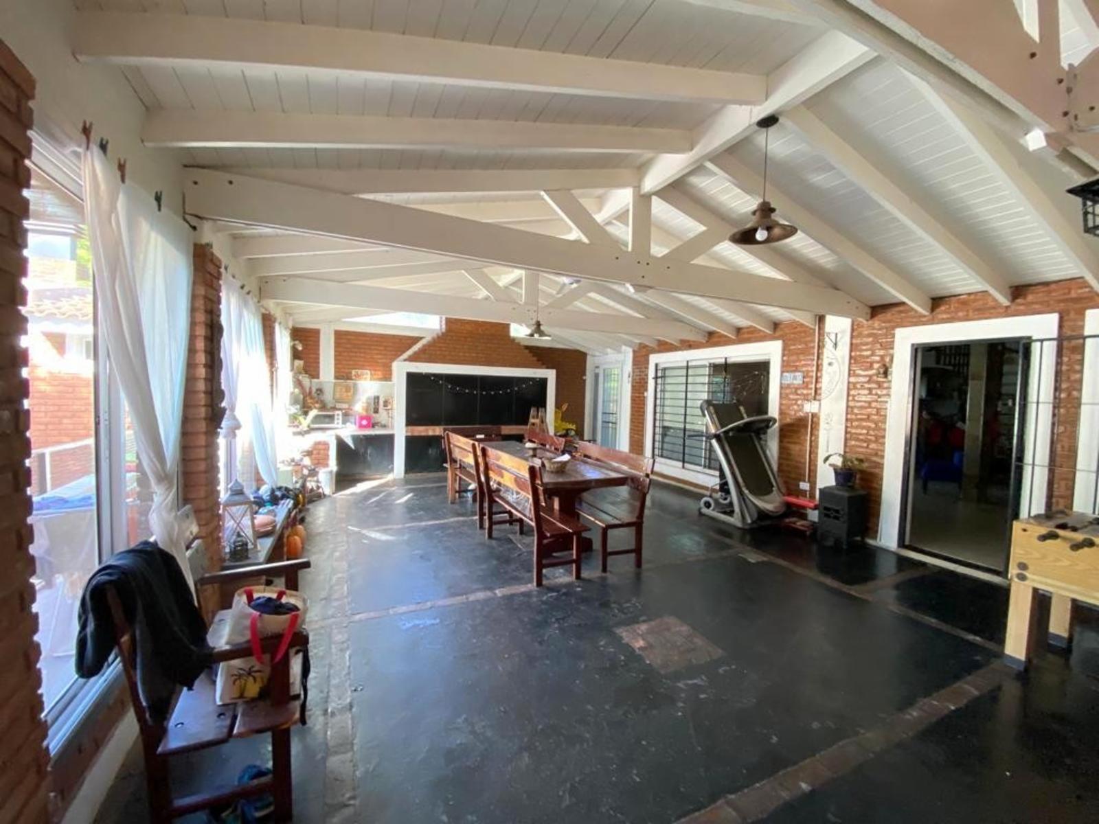 Casa 6 Ambientes En Venta - Francisco Alvarez, Moreno — foto 3